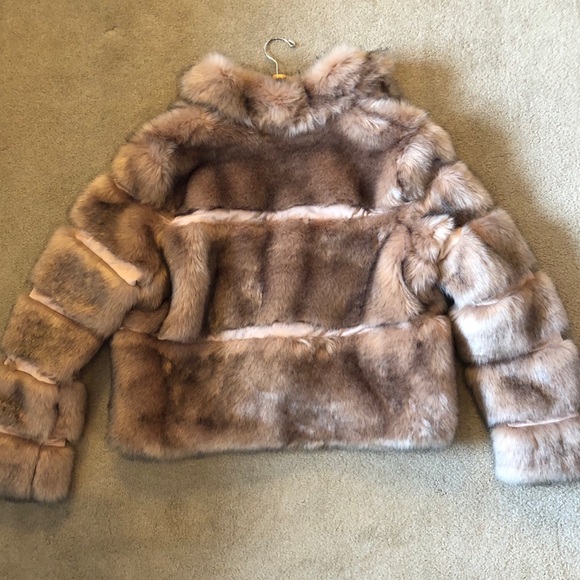 NWT Warm faux fur jacket - Picture 3 of 5